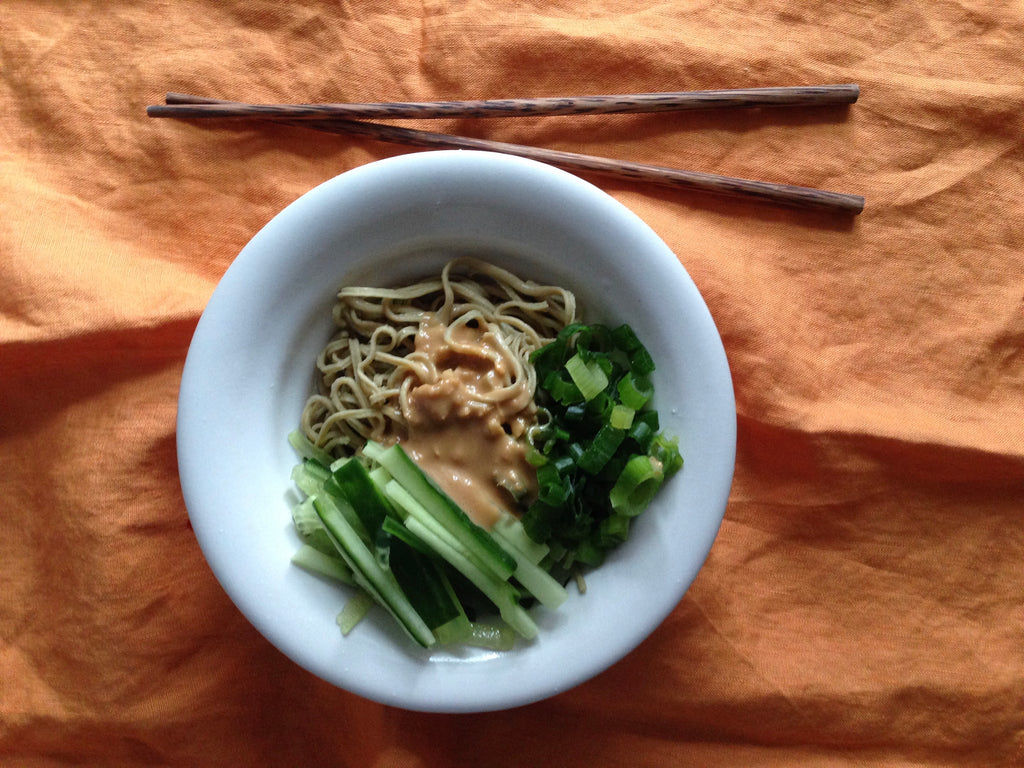 Cold Sesame Peanut Noodles Recipe [ 麻酱面 ；má jiàng miàn] - Vegan