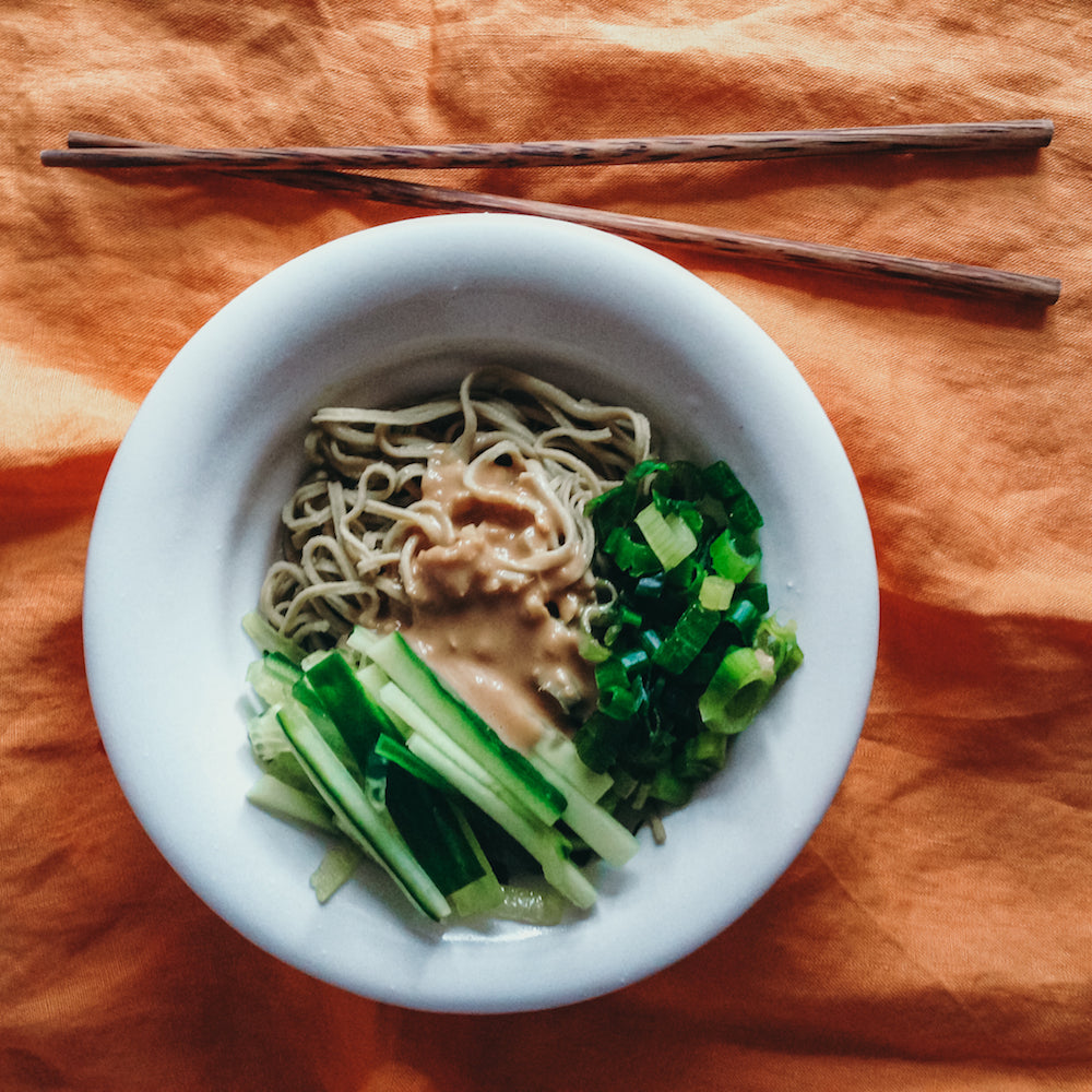 Cold Sesame Peanut Noodles [ 麻酱面 ；má jiàng miàn] - Vegan made with Butter Nut of London's Crunchy Peanut Butter | Photo by @nibsetc.